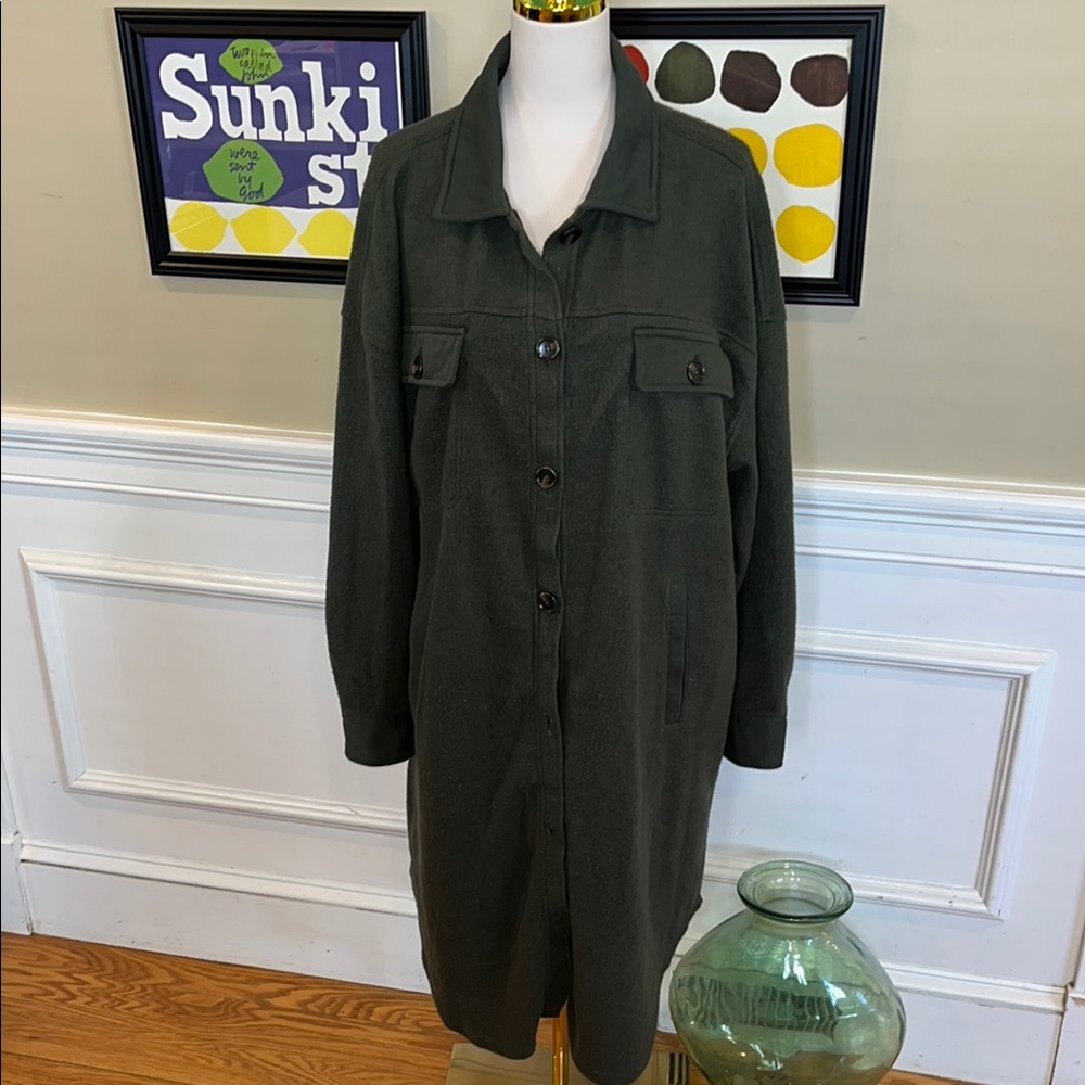 CoffeeShop New York Green Shirt Shacket